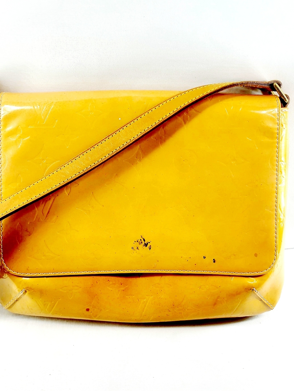 Louis Vuitton Vernis Shoulder Bag